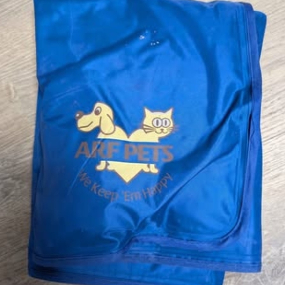 Arf Pets Self-Cooling Solid Gel Crate Mat